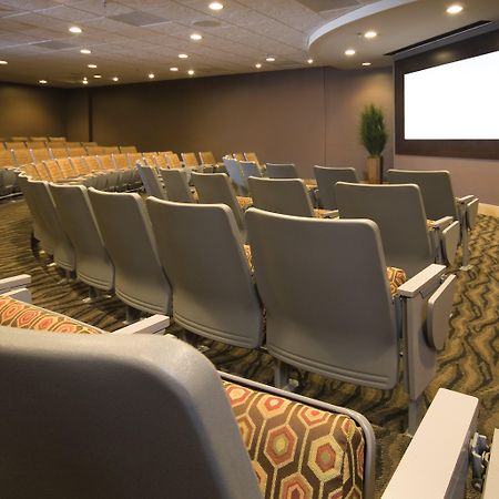 Crowne Plaza Indianapolis-Airport By Ihg Hotell Eksteriør bilde