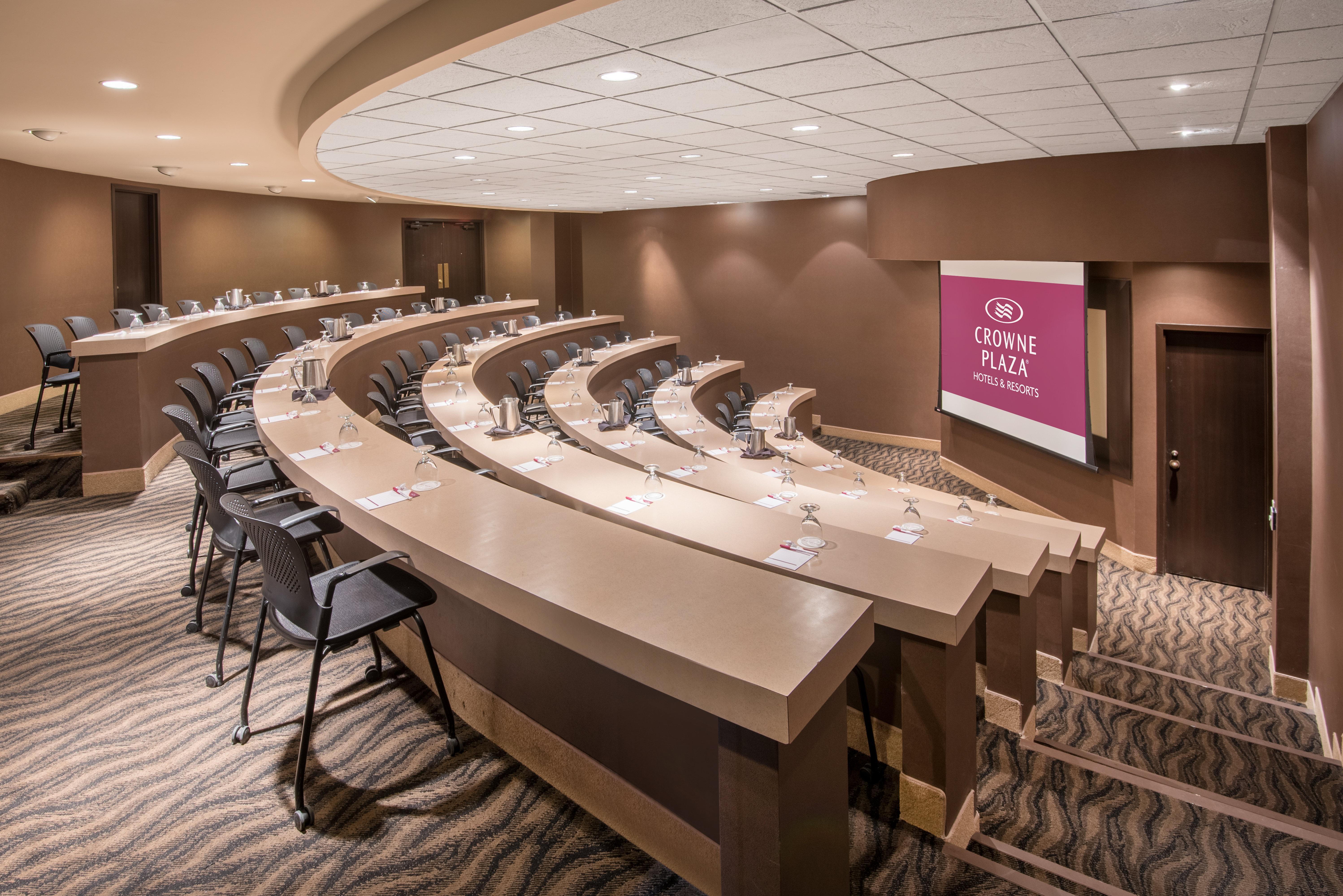 Crowne Plaza Indianapolis-Airport By Ihg Hotell Eksteriør bilde