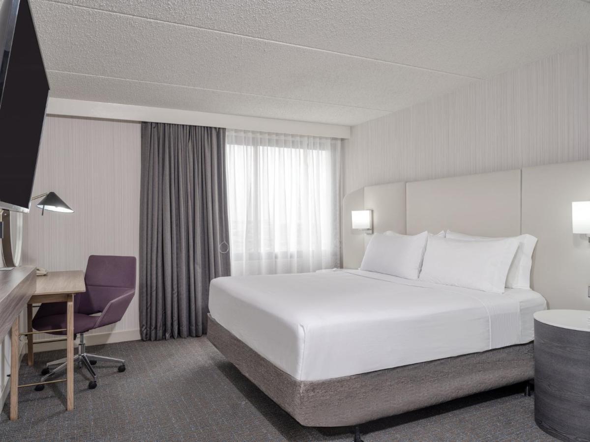 Crowne Plaza Indianapolis-Airport By Ihg Hotell Eksteriør bilde