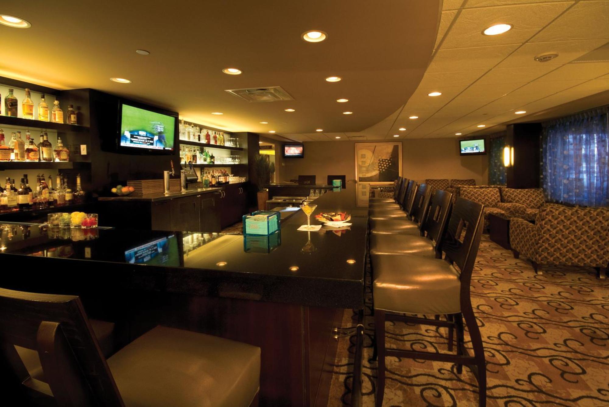 Crowne Plaza Indianapolis-Airport By Ihg Hotell Eksteriør bilde